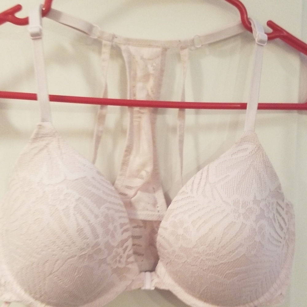 Pink bra - Picture 2 of 5